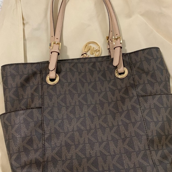 Michael Kors Purse - Picture 2 of 5